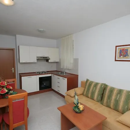 Διαμέρισμα With A Swimming Pool Mastrinka, Ciovo - 11192