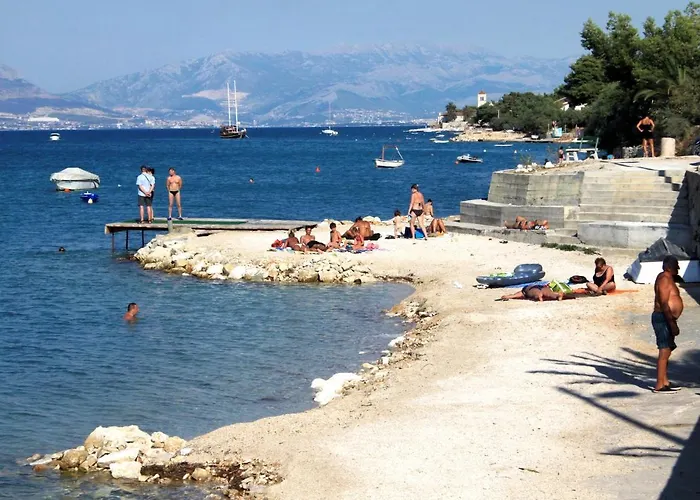 Apartamento With A Swimming Pool Mastrinka, Ciovo - 11192 *