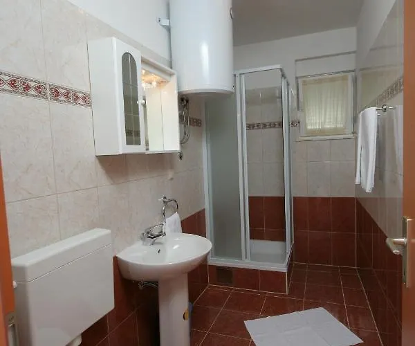 Apartamento With A Swimming Pool Mastrinka, Ciovo - 11192