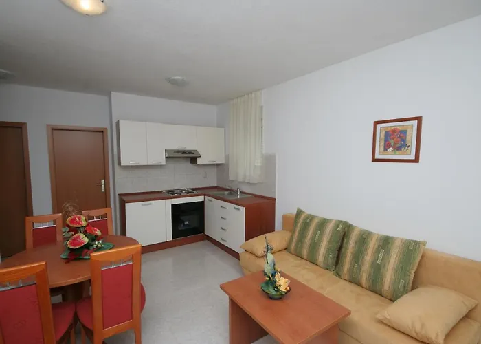 Apartamento With A Swimming Pool Mastrinka, Ciovo - 11192